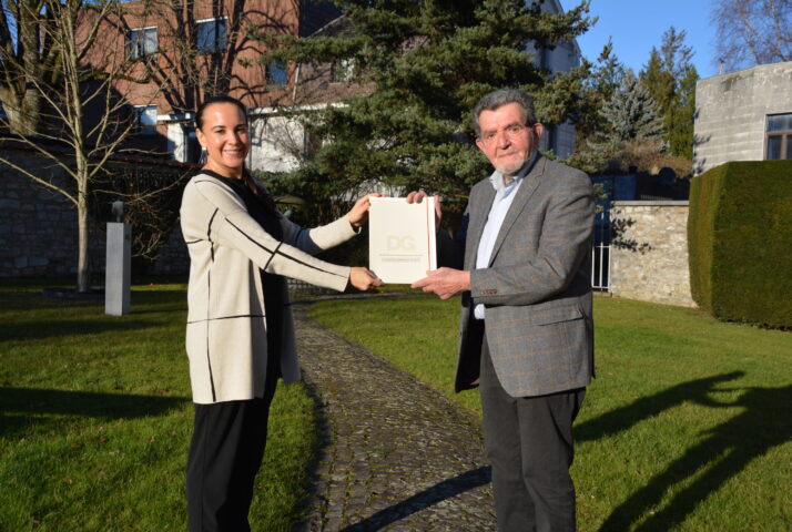 211221_Unterzeichung Absichtserklärung Lydia Klinkenberg und Helmuth Jousten (3)