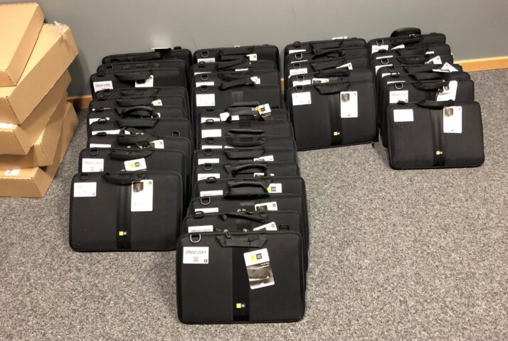 220331_Schullaptops_Kabinett Klinkenberg (21)